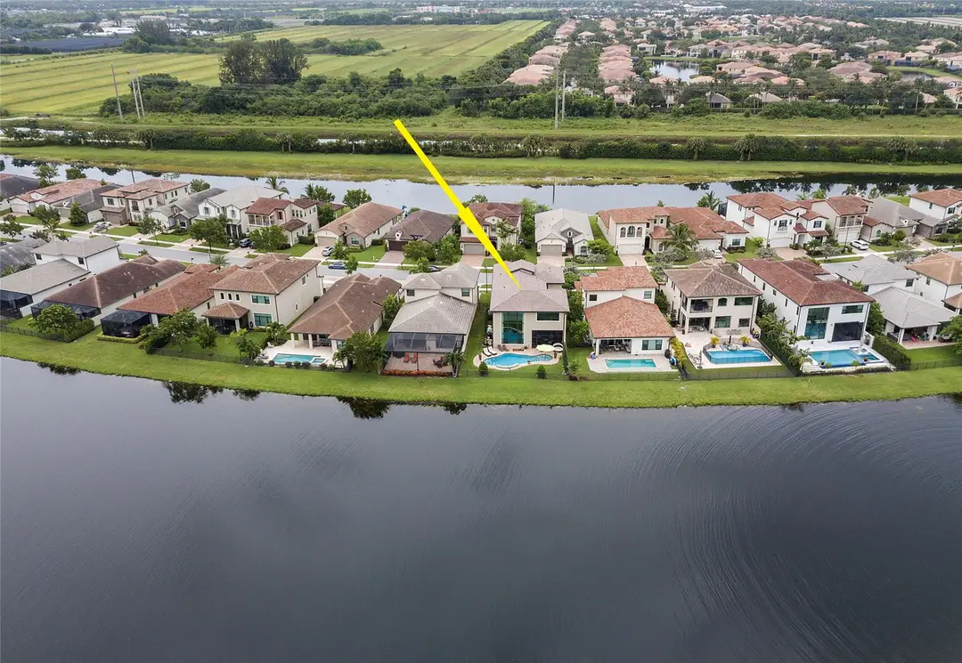 8484 GRAND PRIX Lane, Boynton Beach, FL 33472