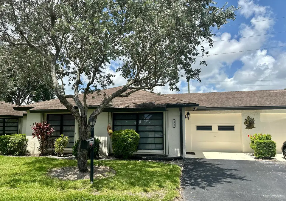 4964 Eaglewood Road A, Boynton Beach, FL 33436