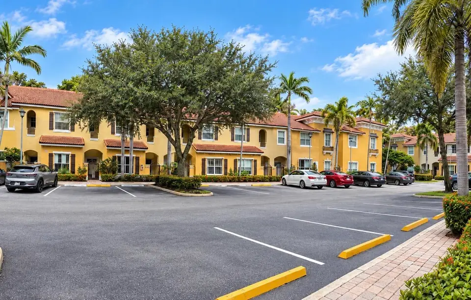 3373 Merrick Lane 705, Margate, FL 33063