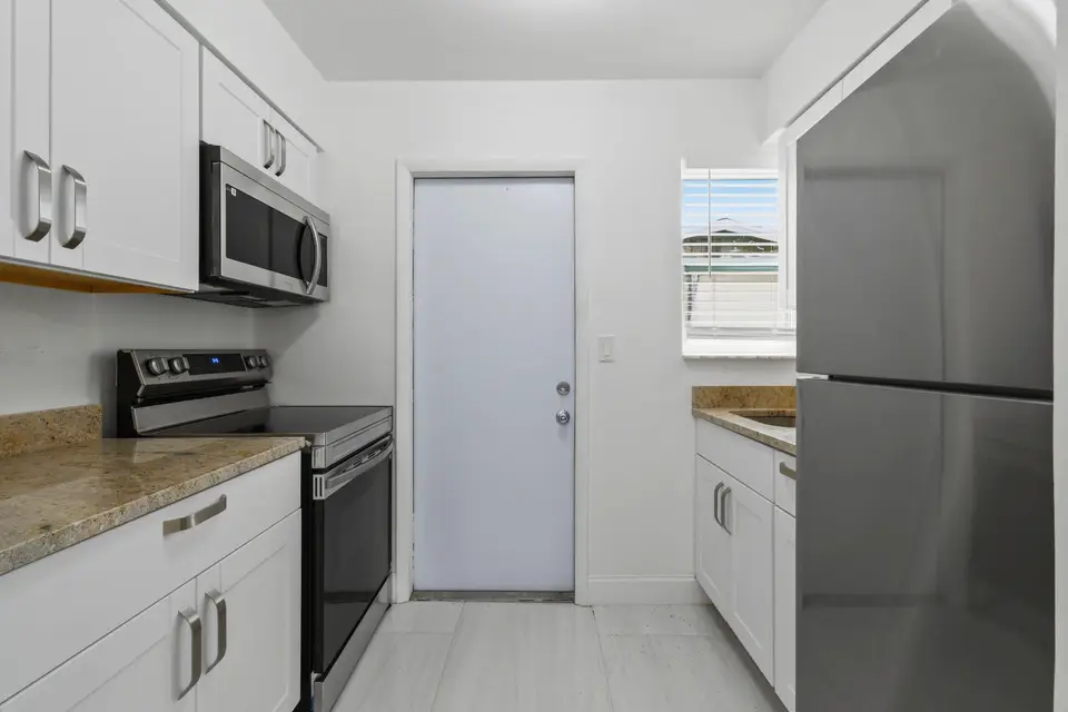 968 W 9TH Street B2, Riviera Beach, FL 33404