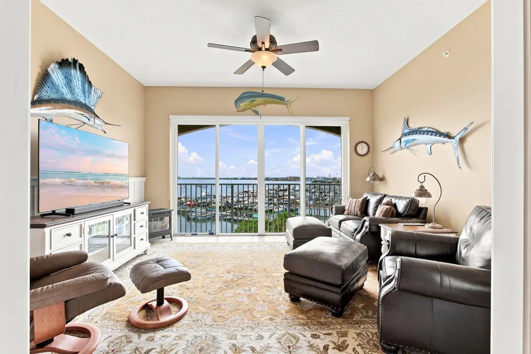34 HARBOUR ISLE Drive W PH05, Fort Pierce, FL 34949