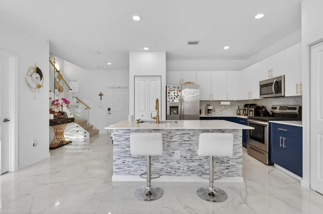 4668 NW 120th Way, Coral Springs, FL 33076