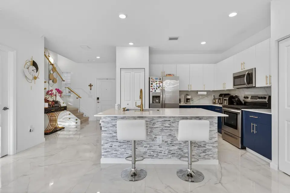 4668 NW 120th Way, Coral Springs, FL 33076