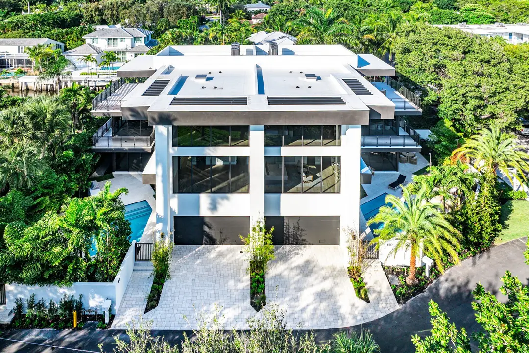 810 Andrews Avenue, Delray Beach, FL 33483