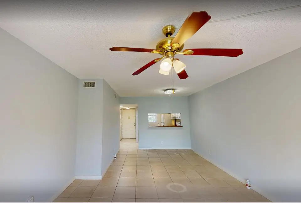 7142 GOLF COLONY Court 102, Lake Worth, FL 33467