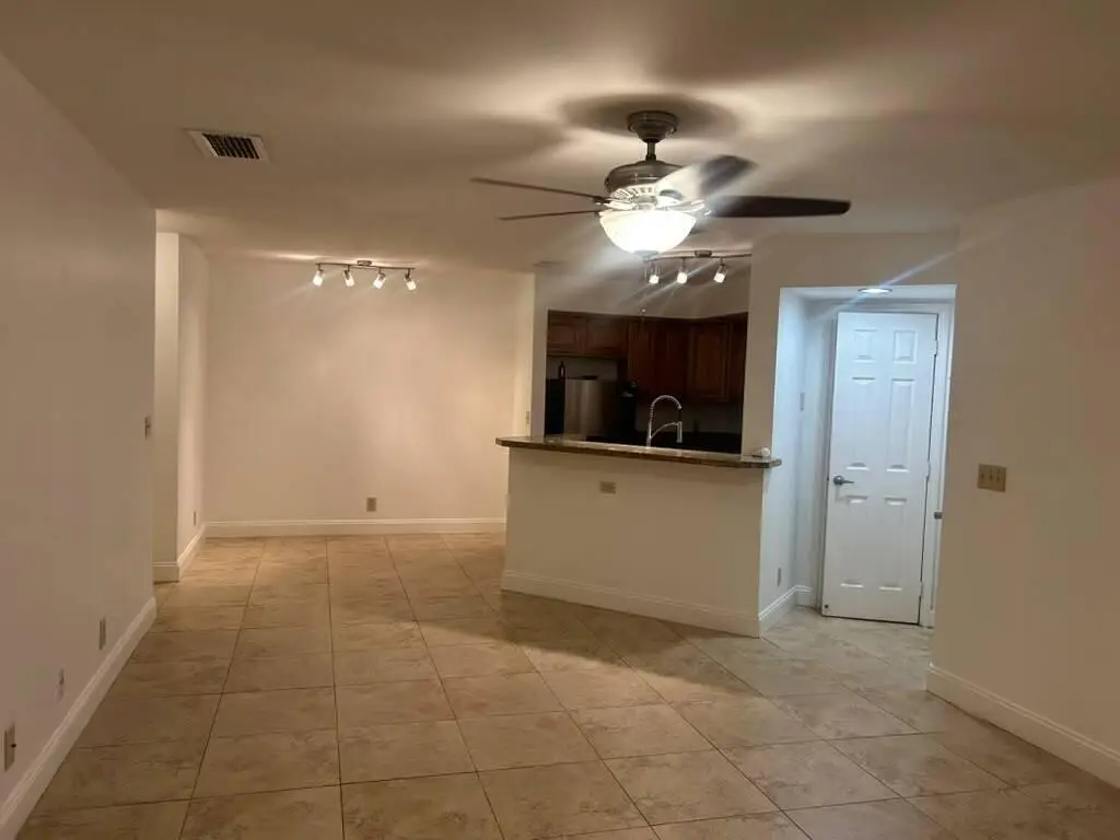 3370 N PINEWALK Drive N 1217, Margate, FL 33063