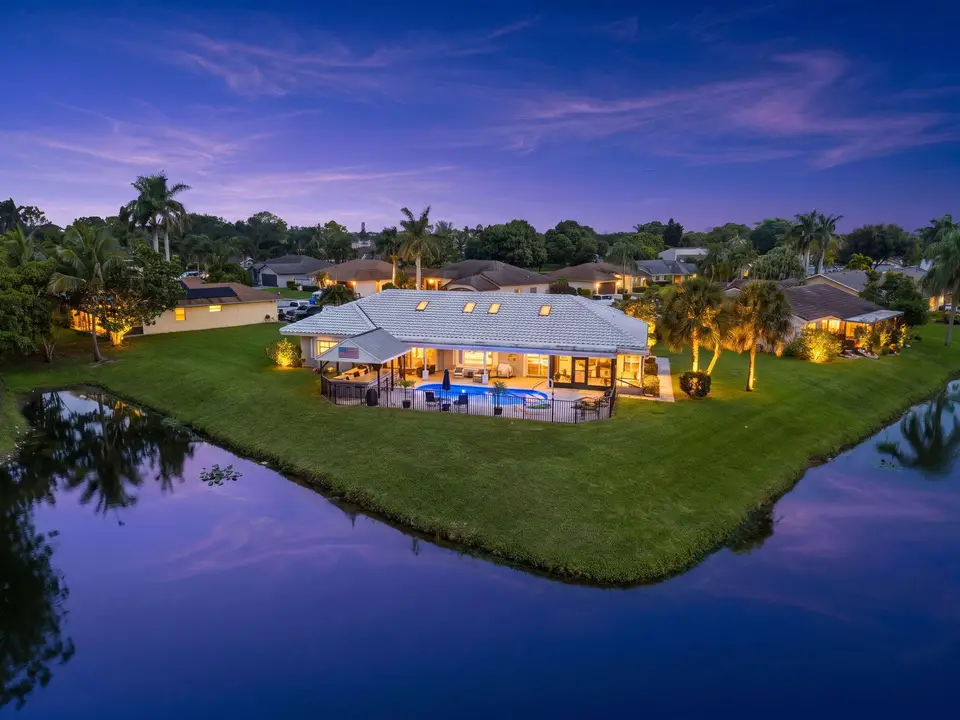 118 ELYSIUM Drive, Royal Palm Beach, FL 33411