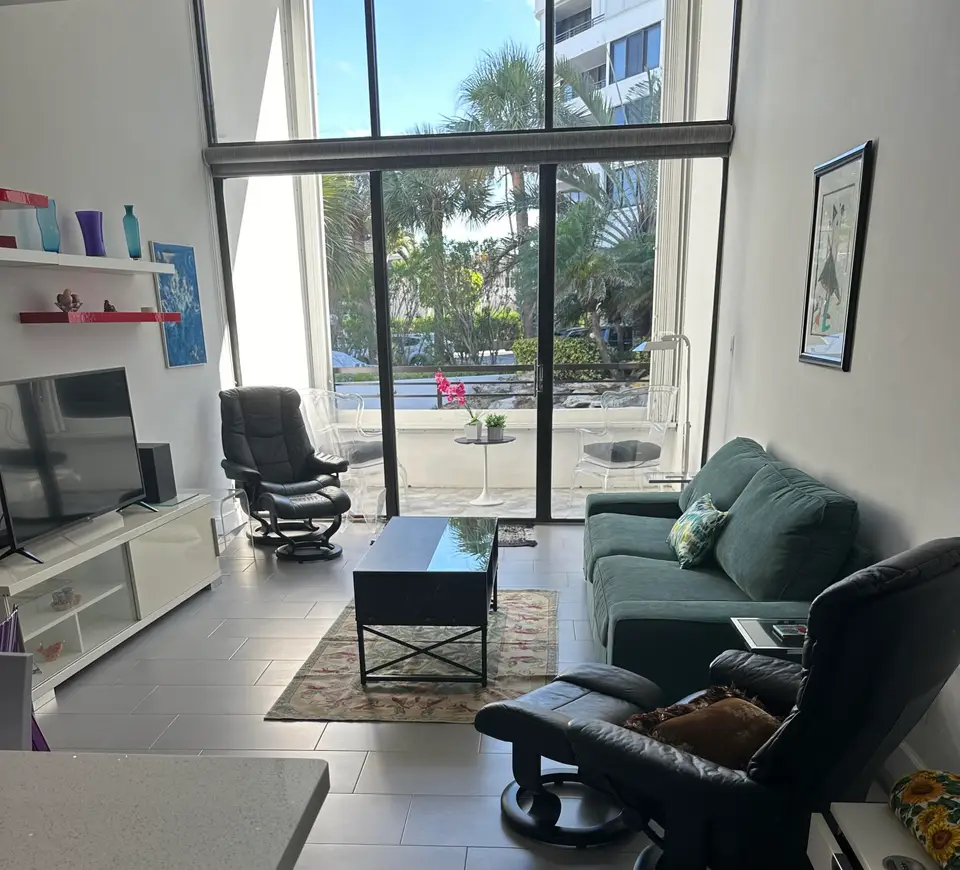3589 S Ocean Boulevard 37, South Palm Beach, FL 33480