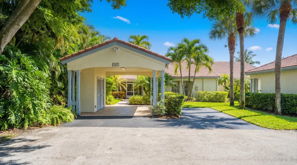 2236 Las Casitas Drive, Wellington, FL 33414