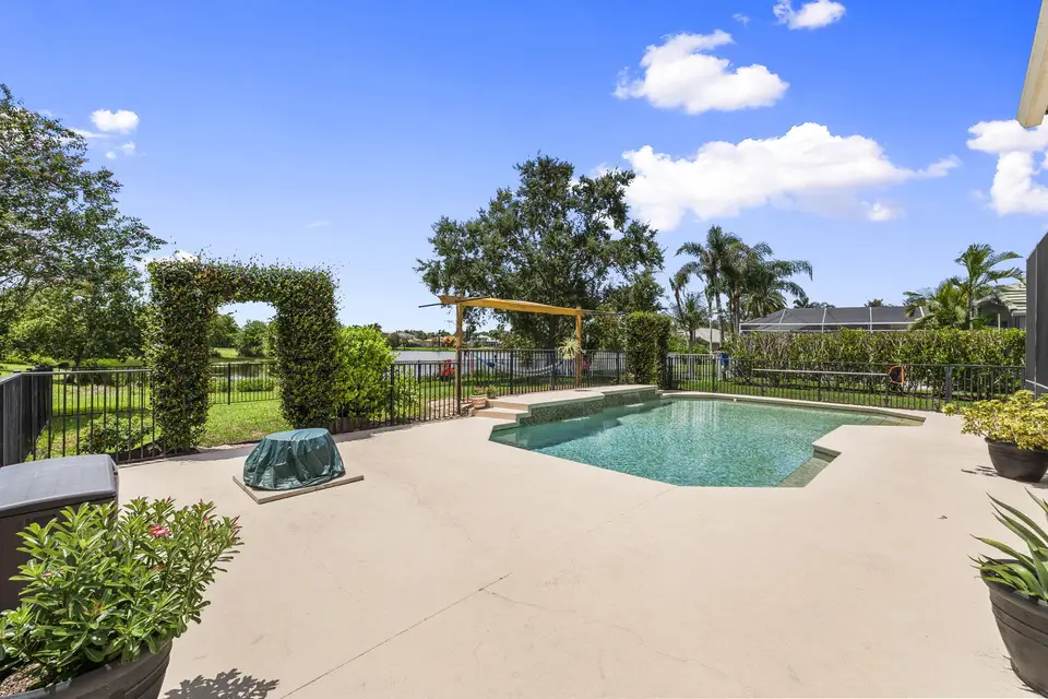 2182 SW Dove Canyon Way, Palm City, FL 34990