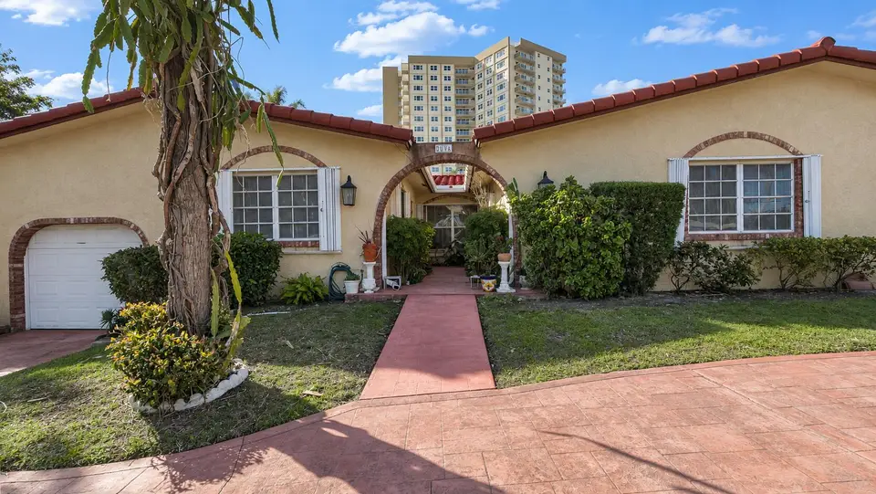 3304 SE 11TH Street, Pompano Beach, FL 33062