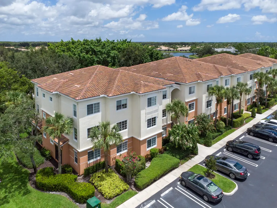 9857 Baywinds Drive 9301, West Palm Beach, FL 33411