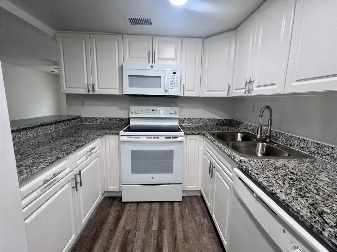 17350 NW 68th Avenue 400-315, Hialeah, FL 33015