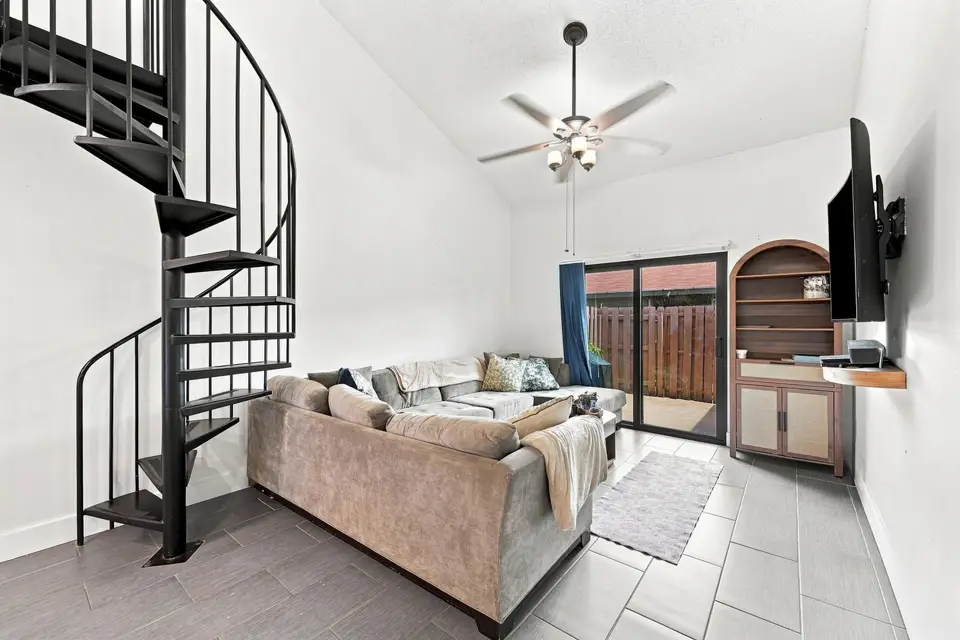 2016 SW 82nd Avenue, Davie, FL 33324