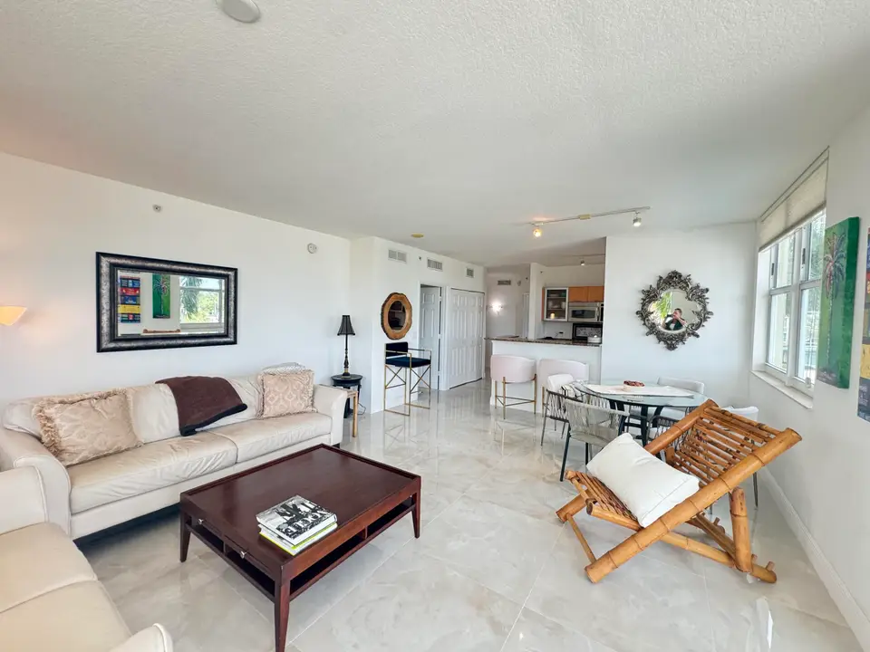 100 NE 6th Street 307, Boynton Beach, FL 33435