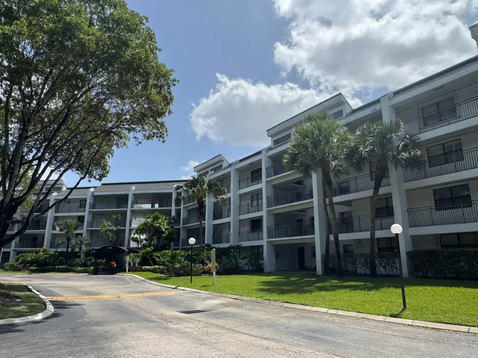 16171 Blatt Boulevard 202, Weston, FL 33326
