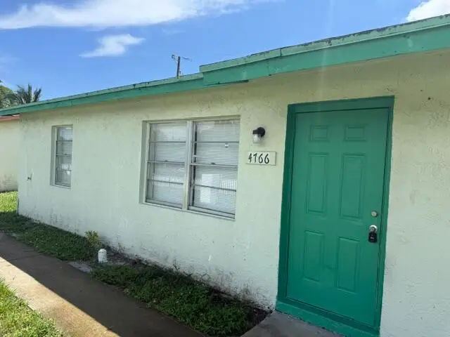 4766 Gulfstream Road, Lake Worth, FL 33461