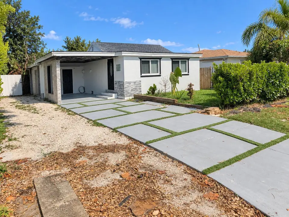 7936 TERRACE Road, Lake Worth, FL 33462