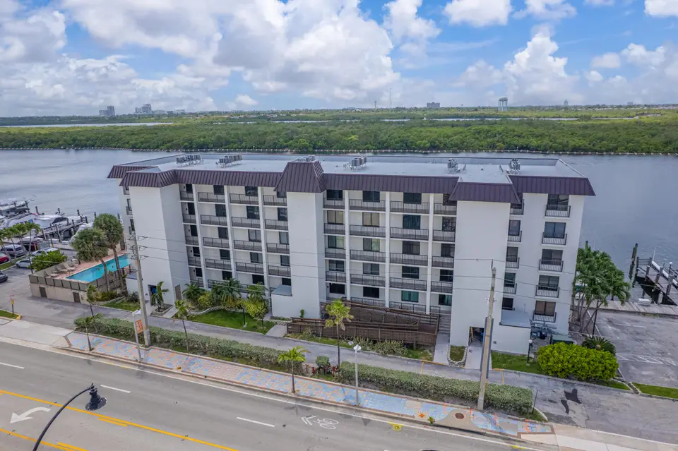 3200 N OCEAN Drive 104, Hollywood, FL 33019
