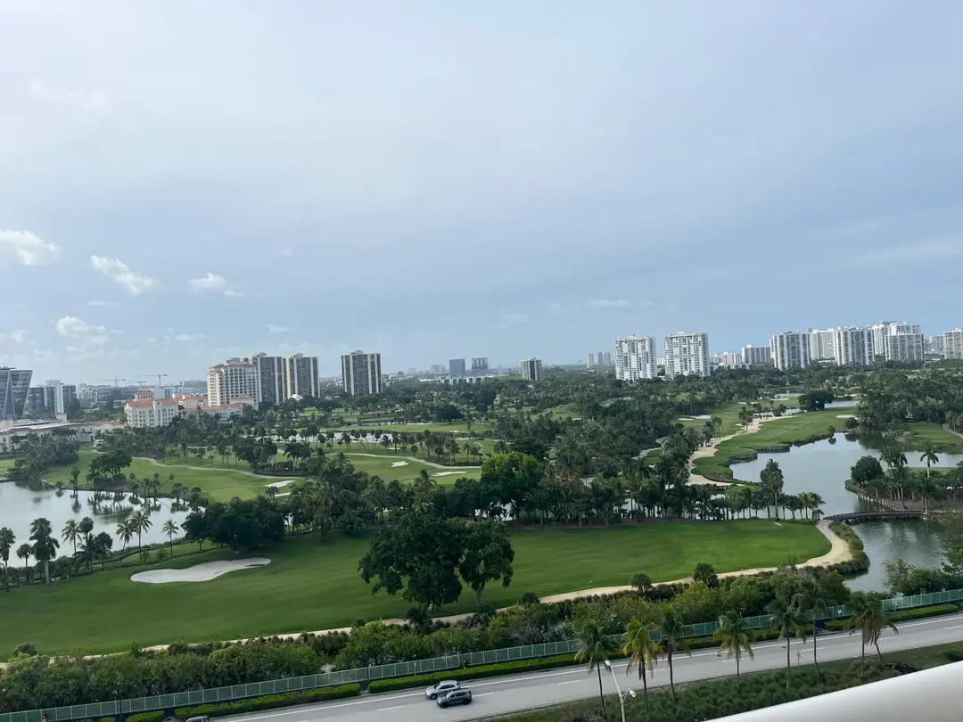 3300 NE 192ND Street 1706, Aventura, FL 33180