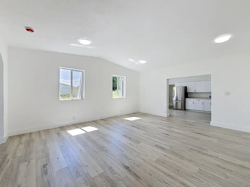 10235 SW 177TH Street, Miami, FL 33157