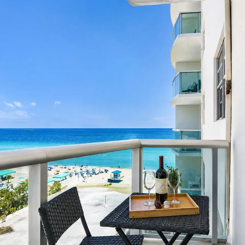 3801 S Ocean Drive 8b, Hollywood, FL 33019