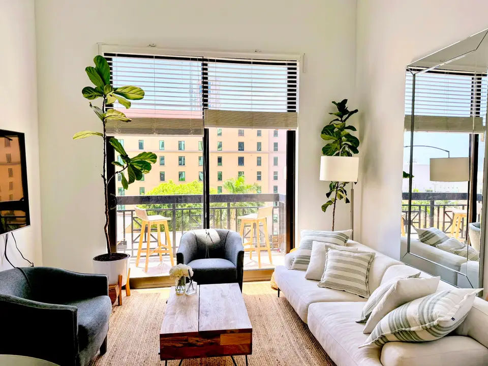 801 S Olive Avenue 403, West Palm Beach, FL 33401