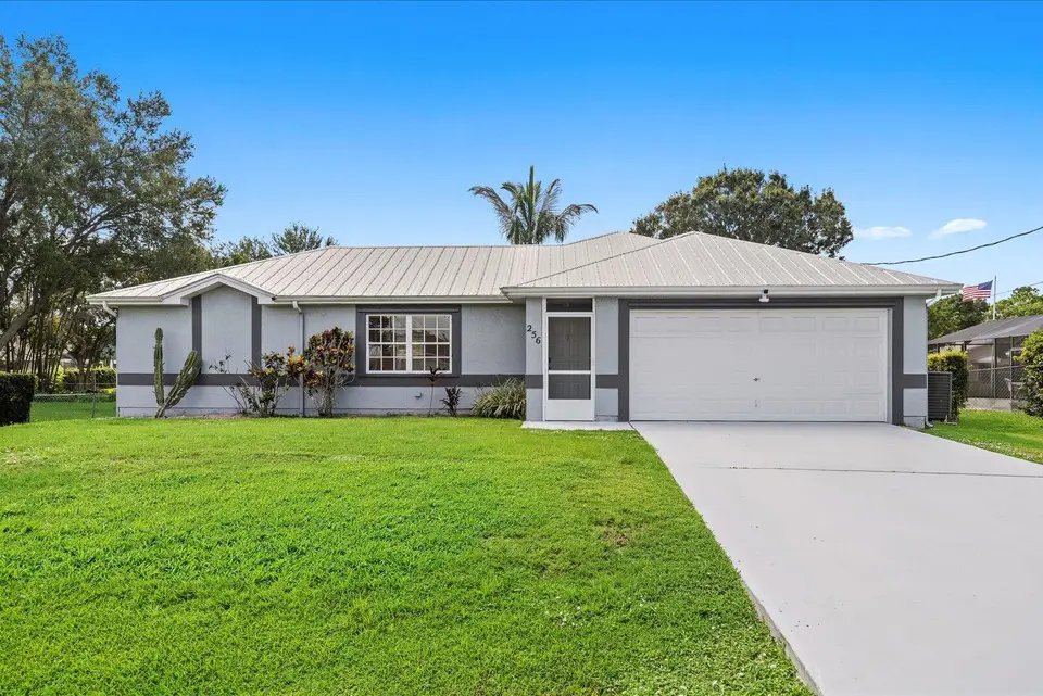 256 SW CHRISTMAS Terrace, Port St. Lucie, FL 34984