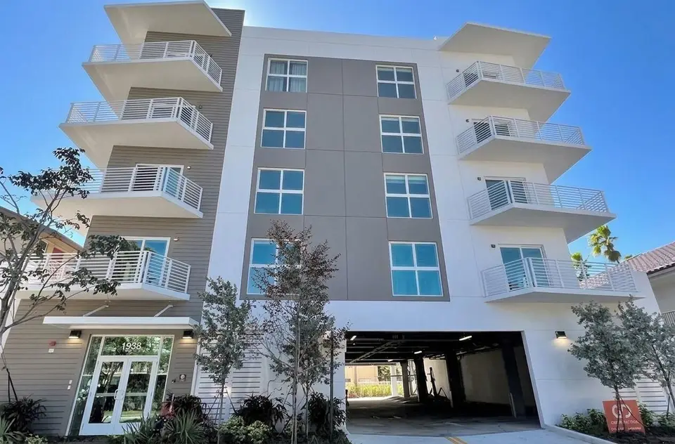 1938 JACKSON Street 202, Hollywood, FL 33020