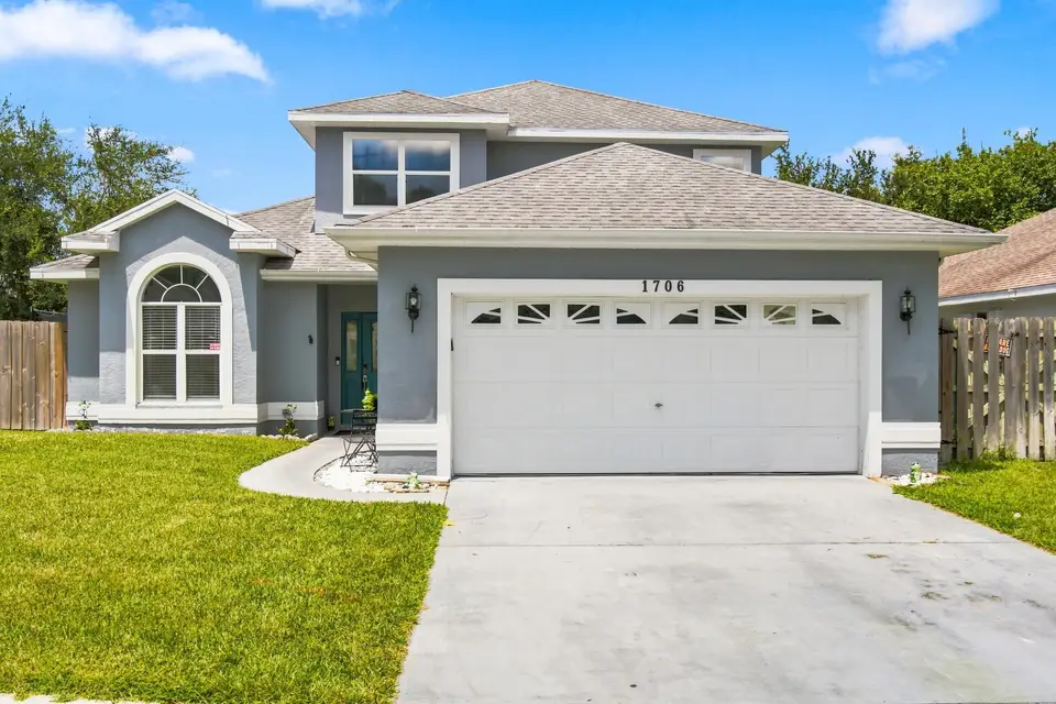 1706 PONDBERRY Lane, Port St. Lucie, FL 34952