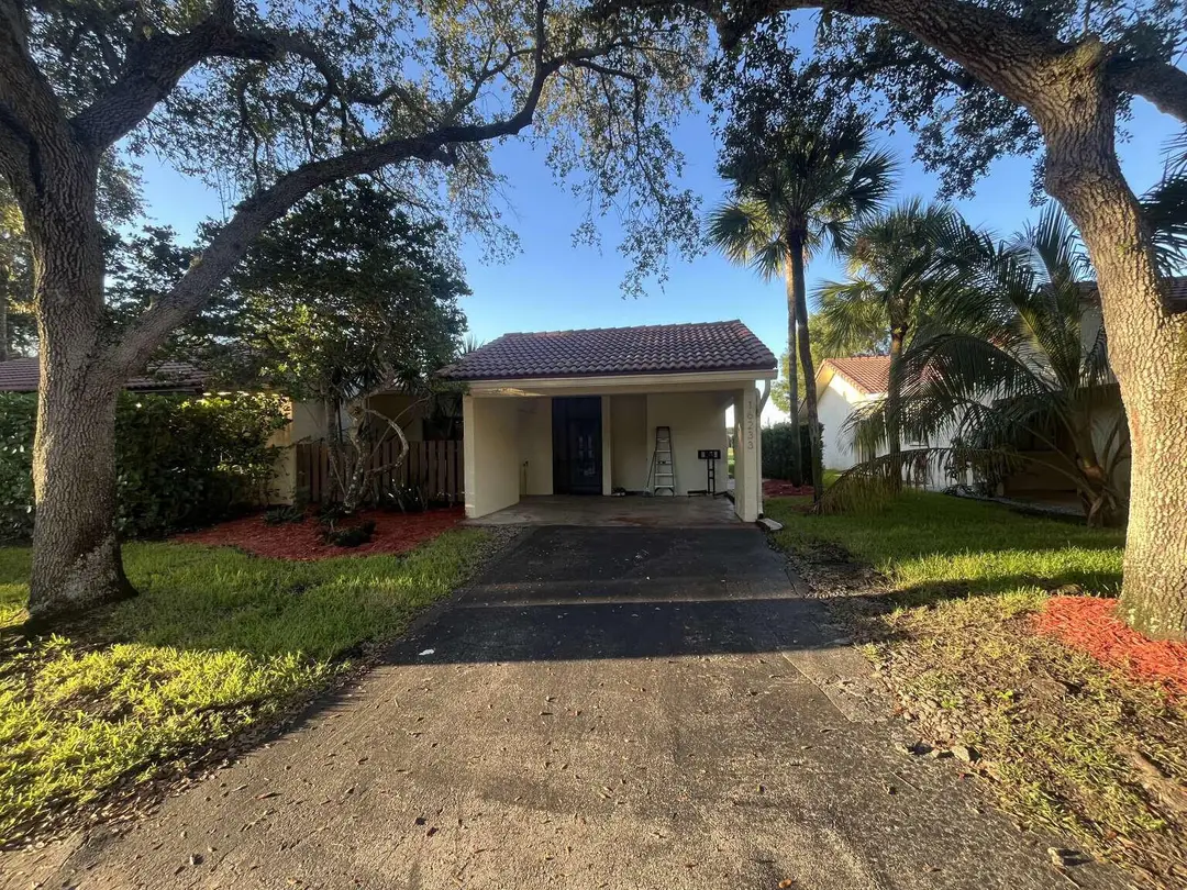 16233 Laurel Drive 17, Weston, FL 33326