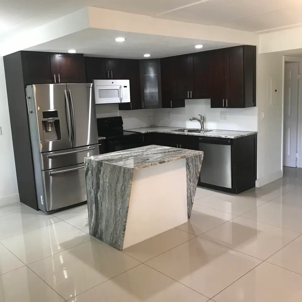 2000 Springdale Boulevard 210, Palm Springs, FL 33461