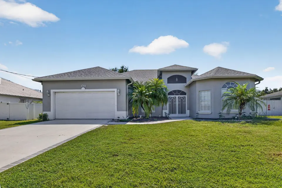 1711 SE Fairfield Street, Port St. Lucie, FL 34983