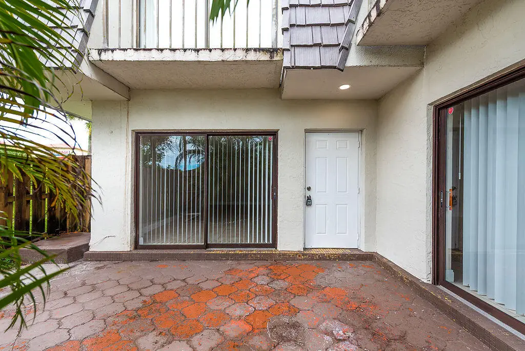 1719 N CONGRESS Avenue, West Palm Beach, FL 33401