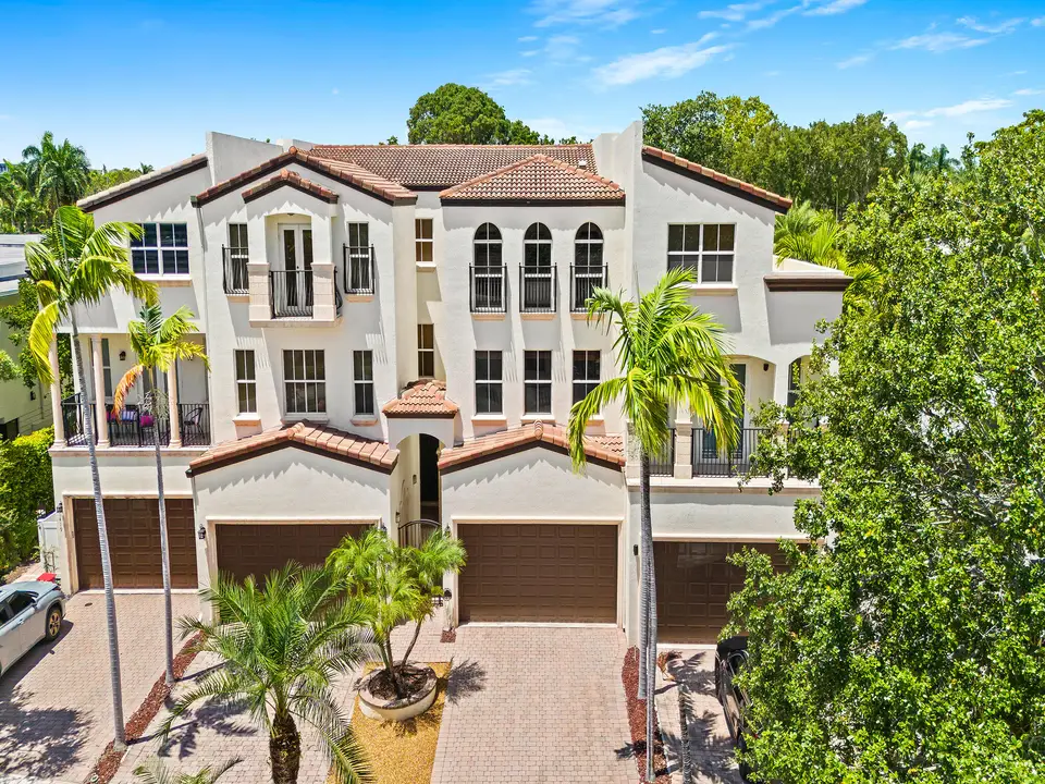 1423 NE 26th Avenue 1423, Fort Lauderdale, FL 33304