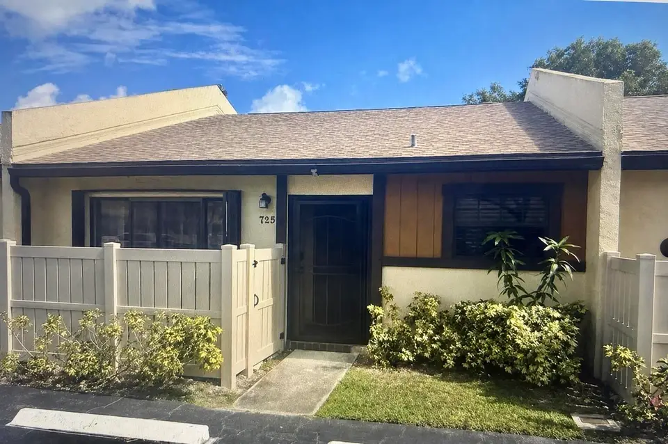 725 BANKS Road, Margate, FL 33063