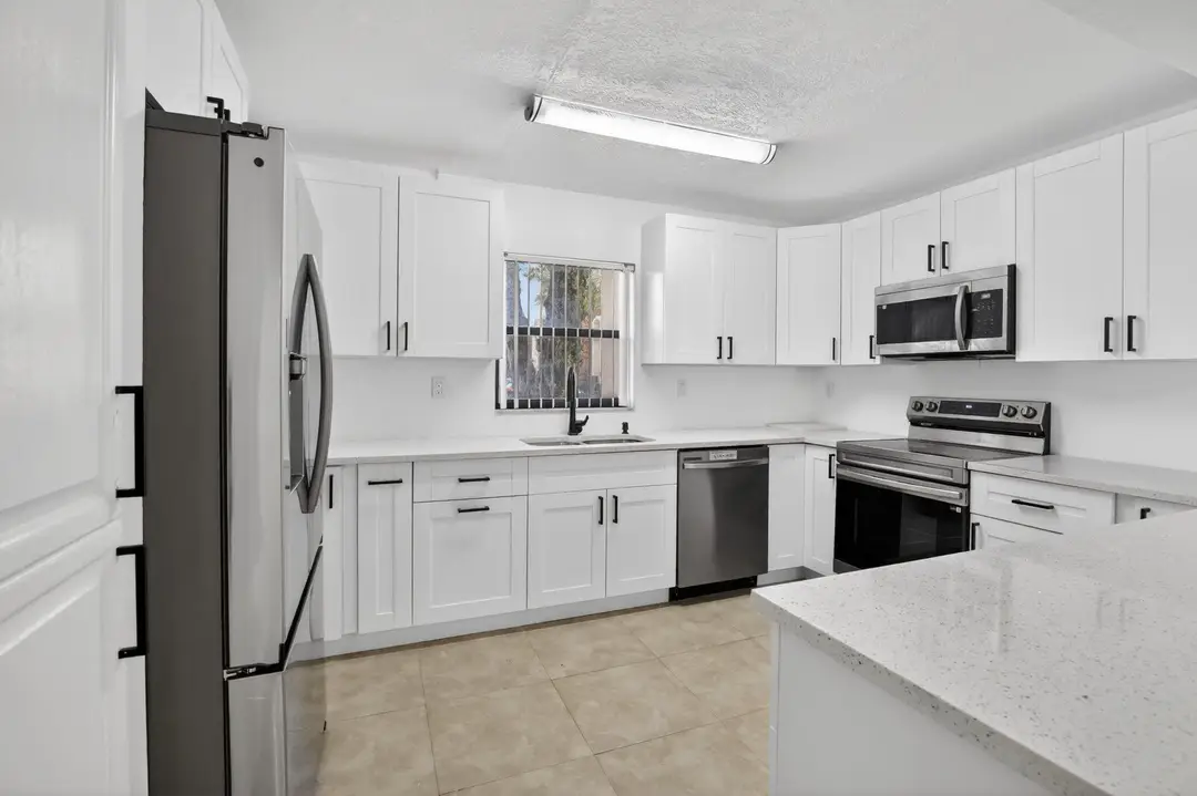 11556 NW 1ST Street, Plantation, FL 33325