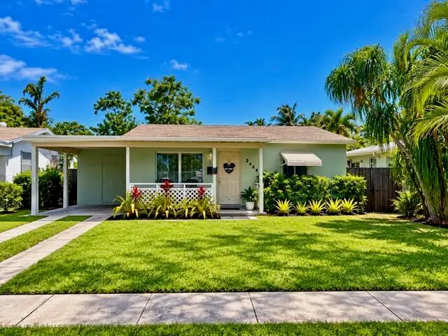 5456 NE 1ST Avenue, Oakland Park, FL 33334