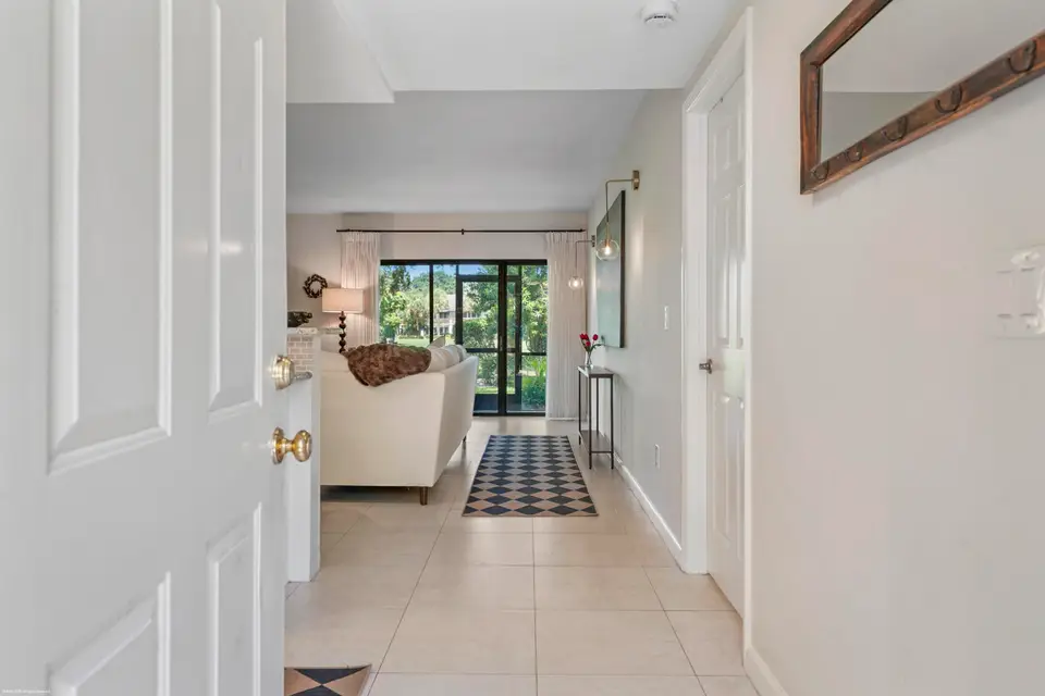 13334 Polo Club Road 228, Wellington, FL 33414