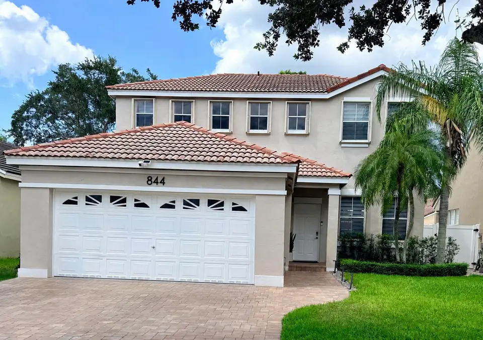 844 Falling Water Road, Weston, FL 33326