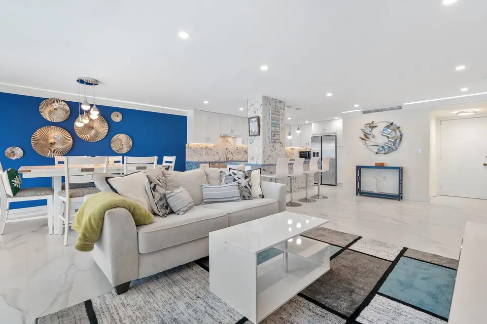 3430 GALT OCEAN Drive 808, Fort Lauderdale, FL 33308