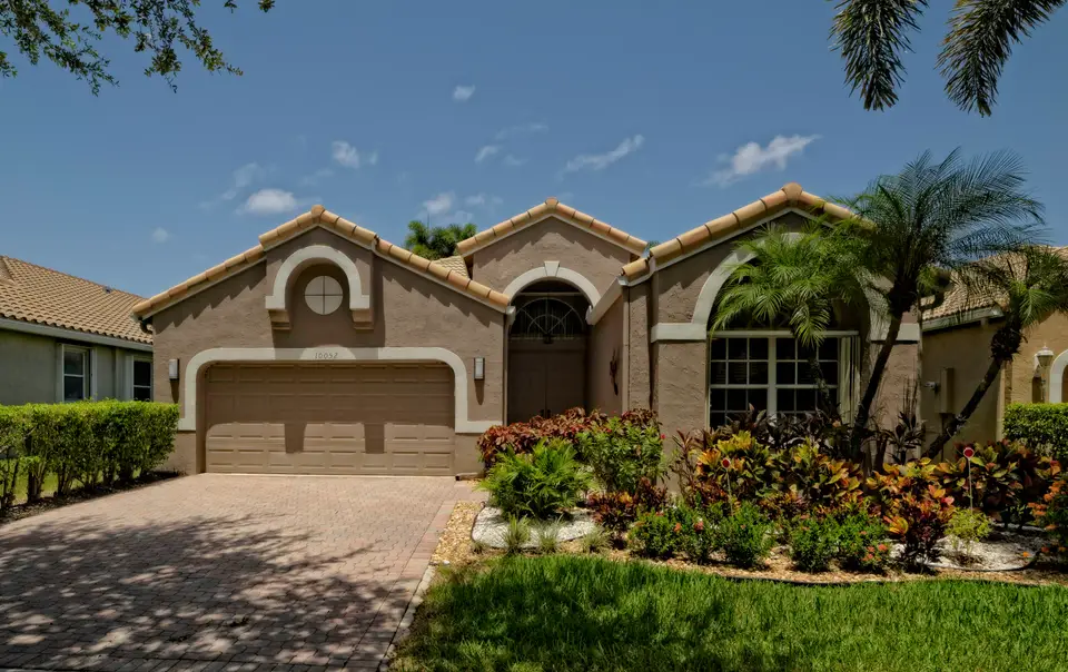 10052 Diamond Lake Drive, Boynton Beach, FL 33437