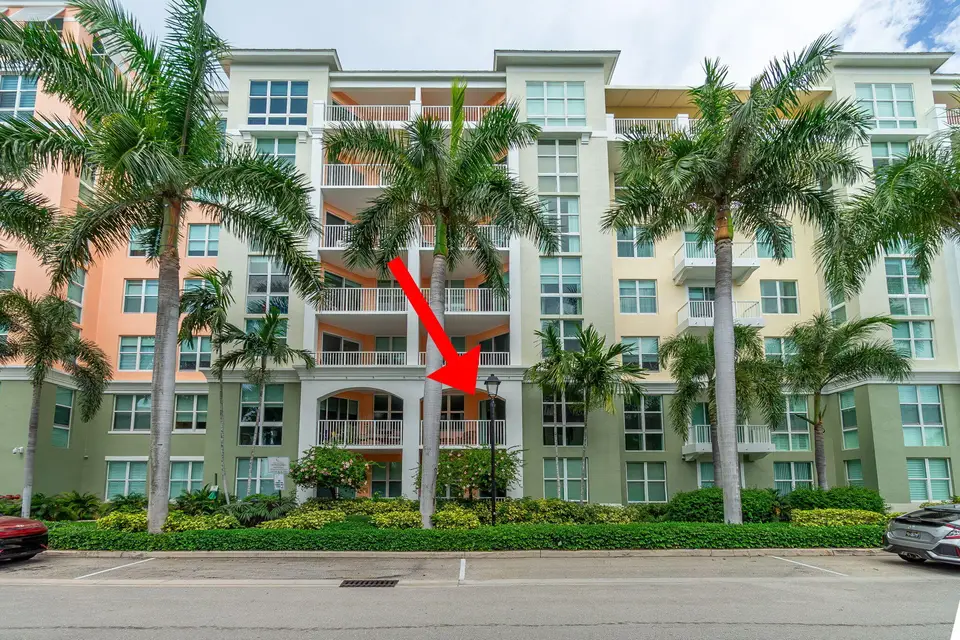 804 E Windward Way 211, Lantana, FL 33462