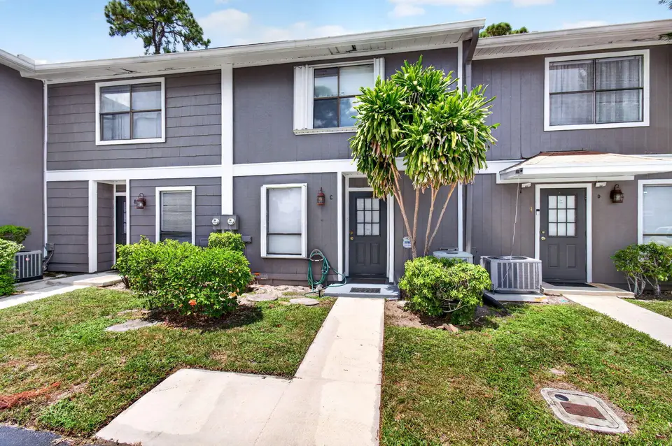 799 HILL Drive C, West Palm Beach, FL 33415