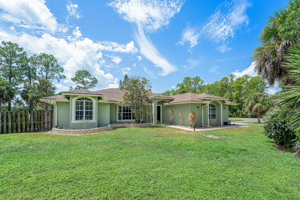 17970 91ST Place N, The Acreage, FL 33470