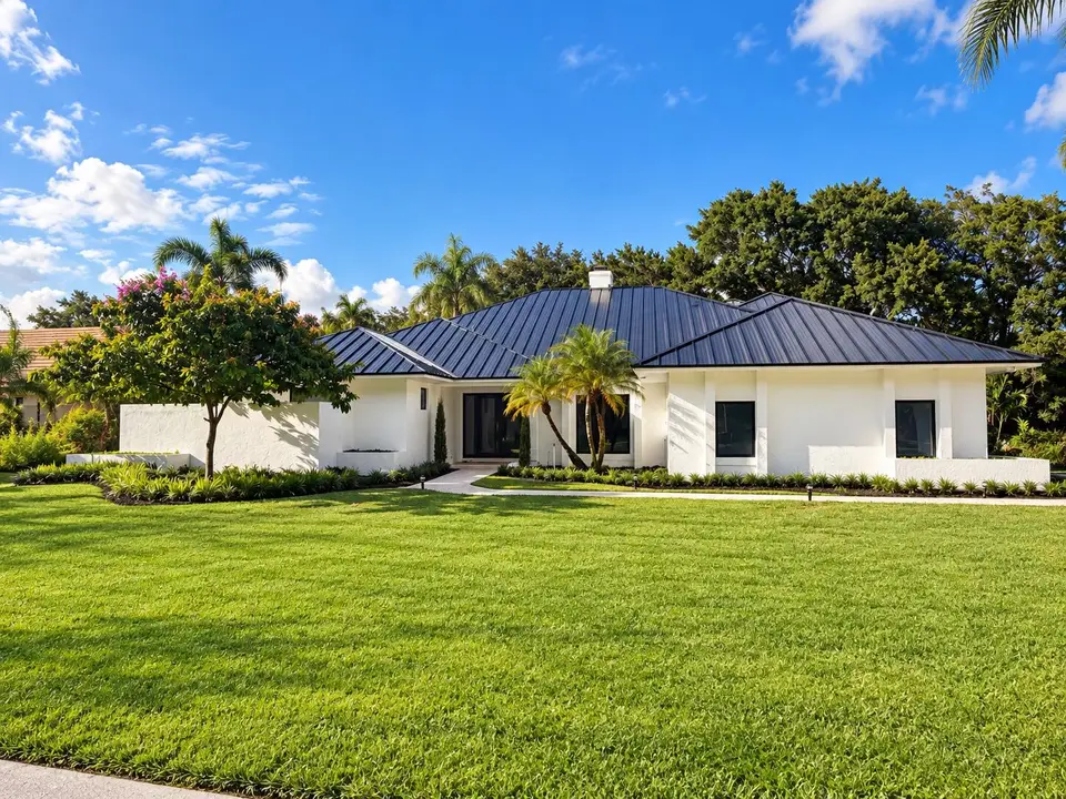 10 Alnwick Road, Palm Beach Gardens, FL 33418
