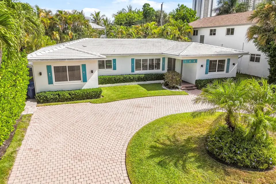 1182 Beach Road, Singer Island, FL 33404