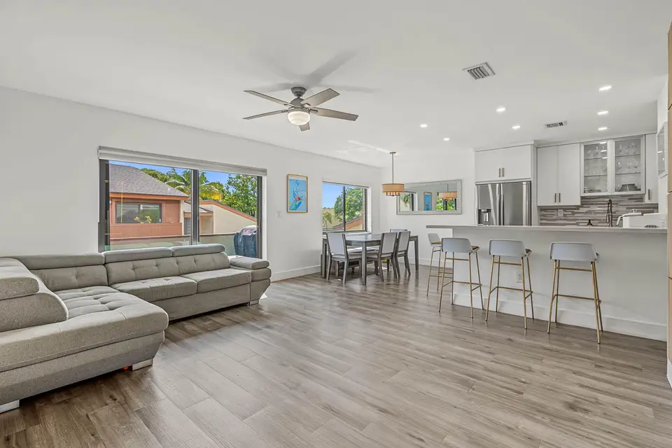 11491 SW 109th Road 15d, Miami, FL 33176