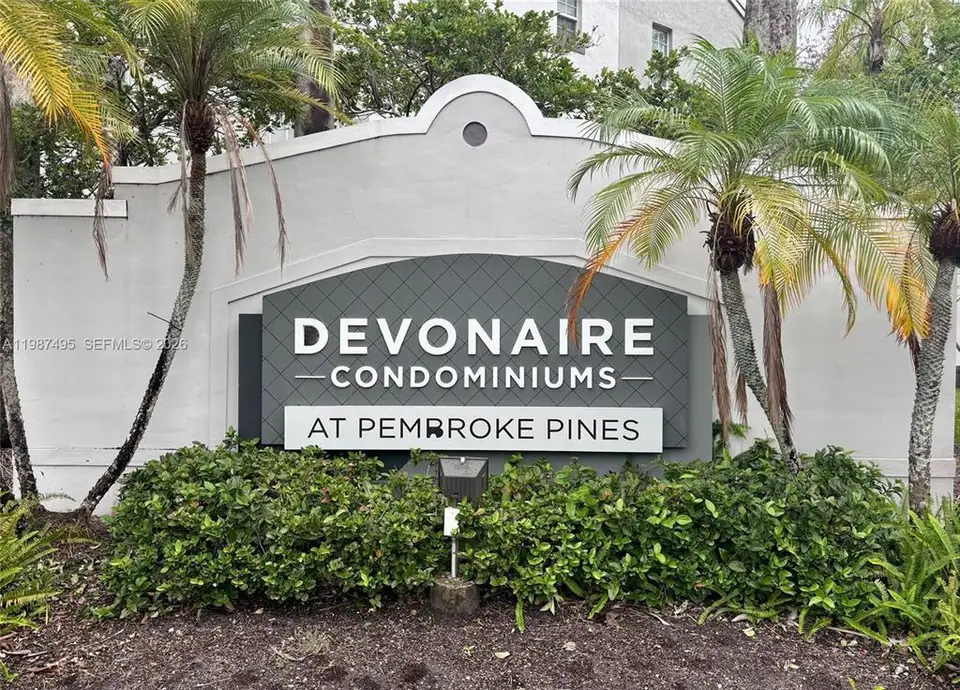 520 SW 111TH Avenue 301, Pembroke Pines, FL 33025