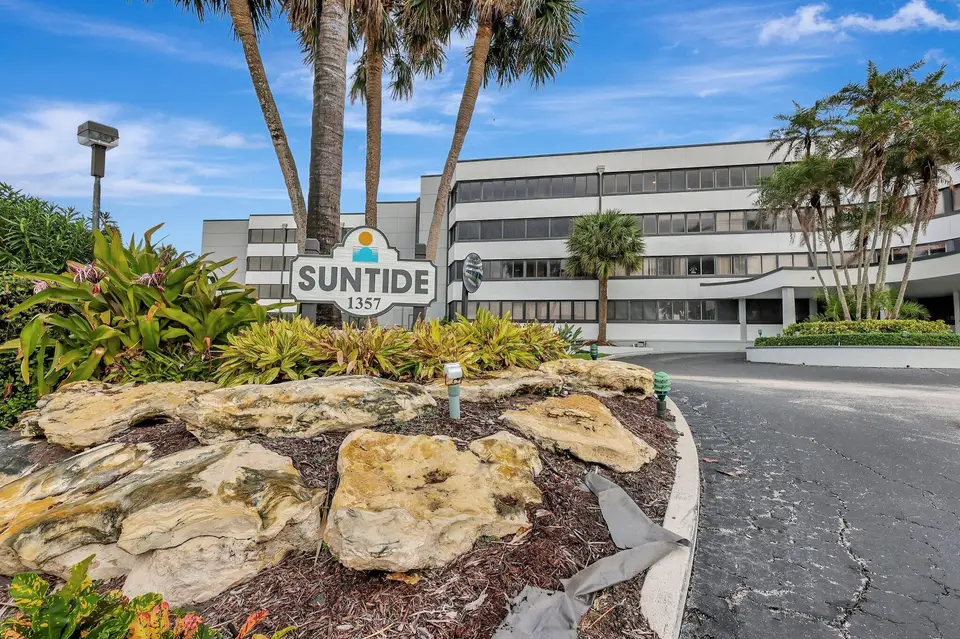 1357 NE Ocean Boulevard 411, Stuart, FL 34996
